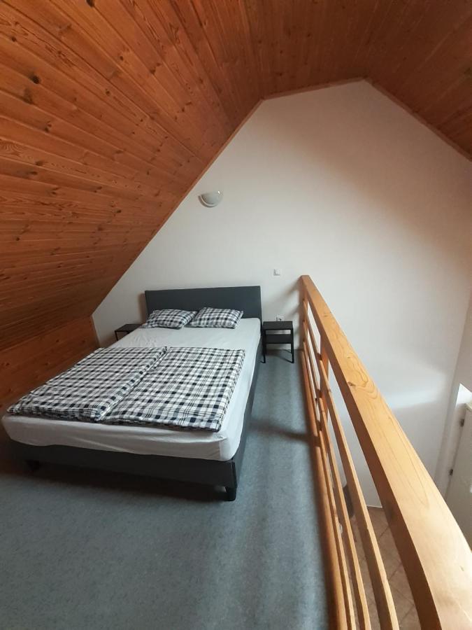 Polonia Apartman Apartment Egerszalok Luaran gambar