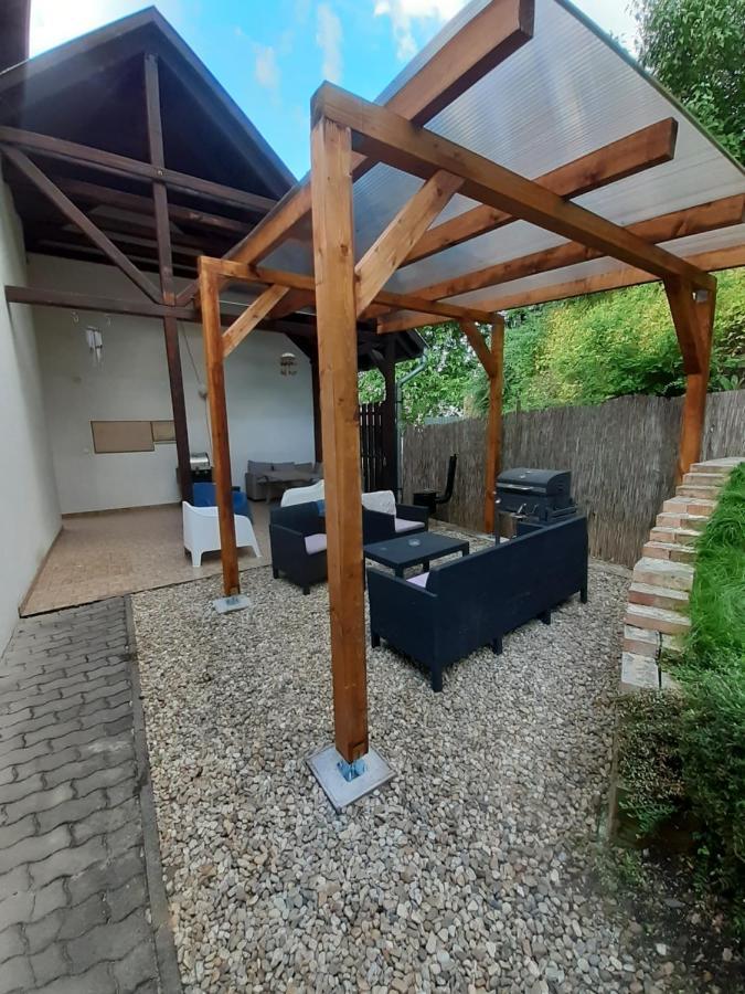 Polonia Apartman Apartment Egerszalok Luaran gambar